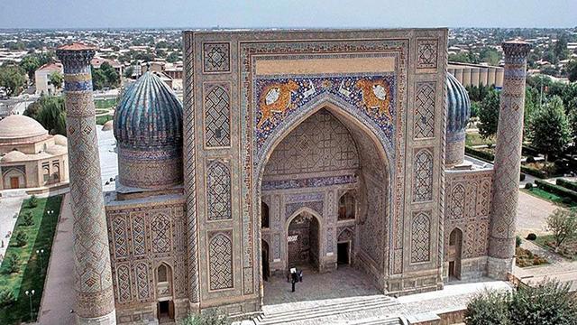 The water dance show at the SCO summit in Samarkand shock staged