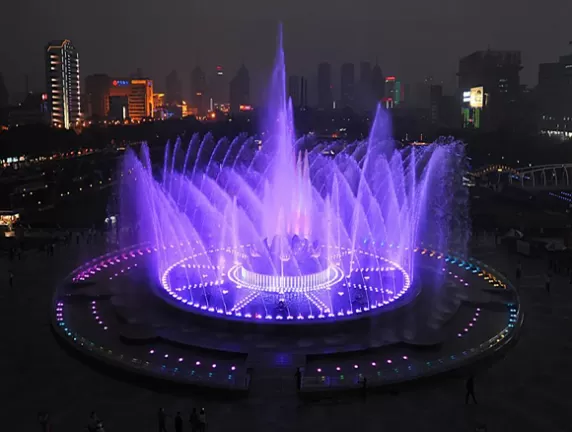 Why does people like the square music fountain?