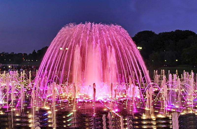 Large Musical Fountain