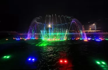 Large Scale Water Dance Show