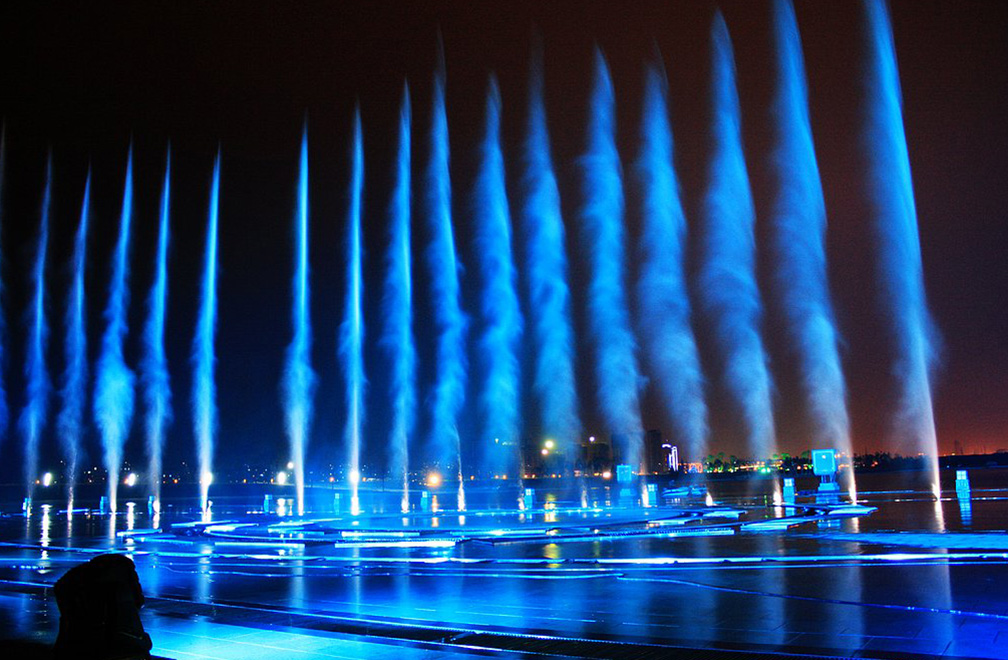 dancing music fountain