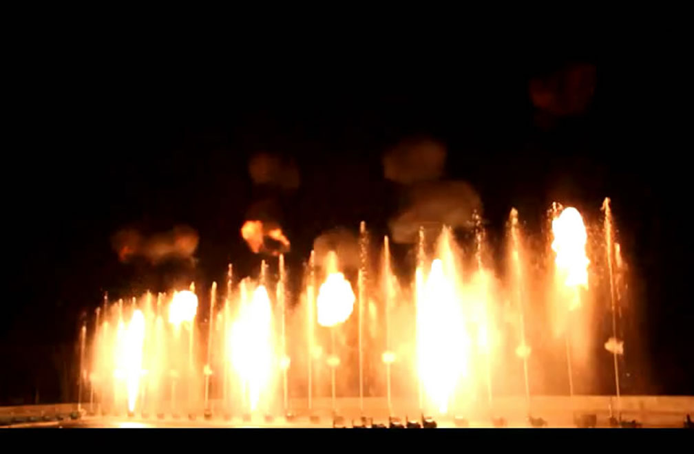 Square music fountain